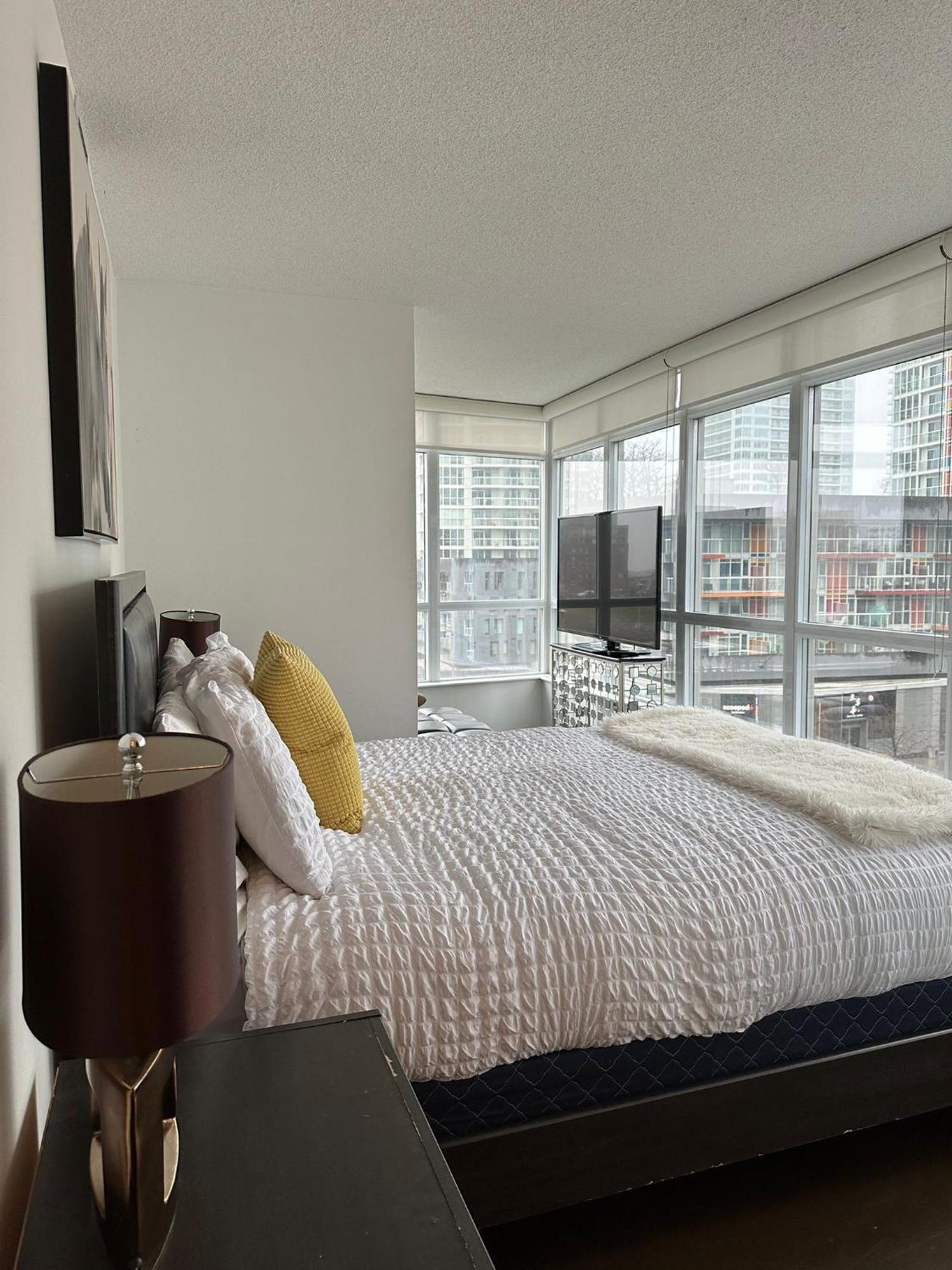 Toronto Downtown Luxurious Stylish 3 Bedroom 3 Bath 2 Balconies Near Rogers Centre Lakeview Condo Zewnętrze zdjęcie